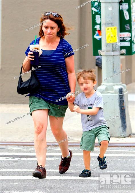 Rachel Dratch Carrying A Starbucks Iced Coffee Spotted With Her Son Eli Benjamin Walking