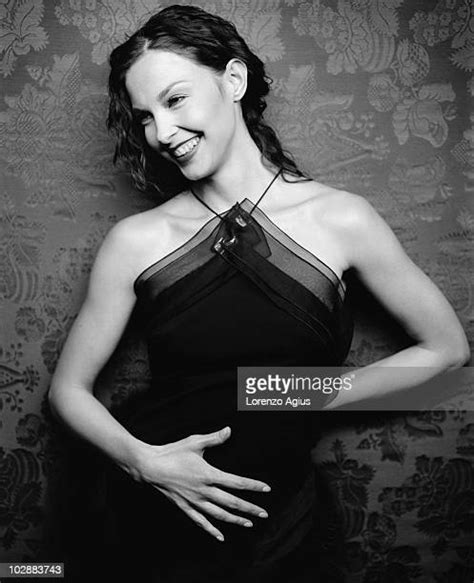 Ashley Judd Photo Shoot Photos And Premium High Res Pictures Getty Images