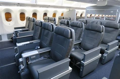Review American Airlines 787 9 Premium Economy Seat