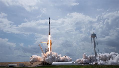 Spacex cleared a huge hurdle in its mission to prove to nasa the company can safely return humans to space from florida. Spacex 4K wallpapers for your desktop or mobile screen ...