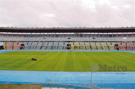 Dibuka pada tahun 1970 dan telah dua kali diubahsuai dengan yang terbaru pada 2011 untuk sukan malaysia (sukma xv) 2012. Stadium Darul Makmur lulus | Harian Metro