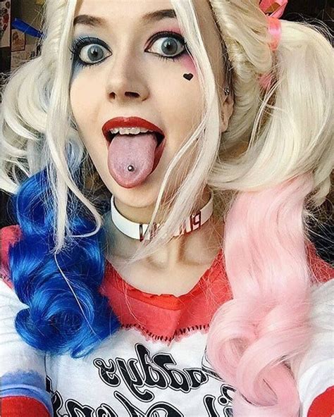 duck face joker and harley quinn margot robbie best cosplay stick it out cosplay costumes