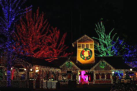 Check out the one you don't want to miss and create new holiday memories with your friends and family. 2017 Best Christmas Lights and Tree Displays in Atlanta