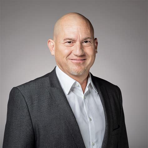 Sportmoderator sascha ruefer bekommt eine neue aufgabe: Markus Schweitzer - Projektleiter / Serviceleiter - ETAVIS ...