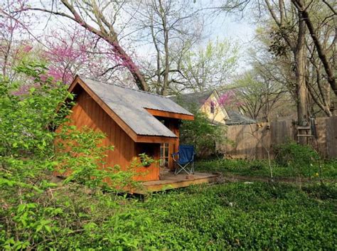 We've rounded up seven firms offering prefab backyard office solutions that range from luxury fully furnished units to more affordable diy kit options. Tiny House - A Backyard Sanctuary in Missouri