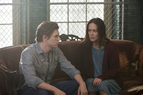 'American Horror Story': Are Witches And Voodoo What's ...