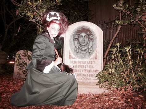 Haunted Mansion Maid Wdw Not So Scary Halloween Party Haunted