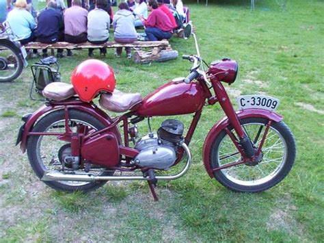 Post your classified ad for free in various categories like mobiles, tablets, cars, bikes, laptops, electronics, birds, houses, furniture, clothes, dresses for sale in pakistan. 1953 CZ 150cc Classic Motorcycle Pictures