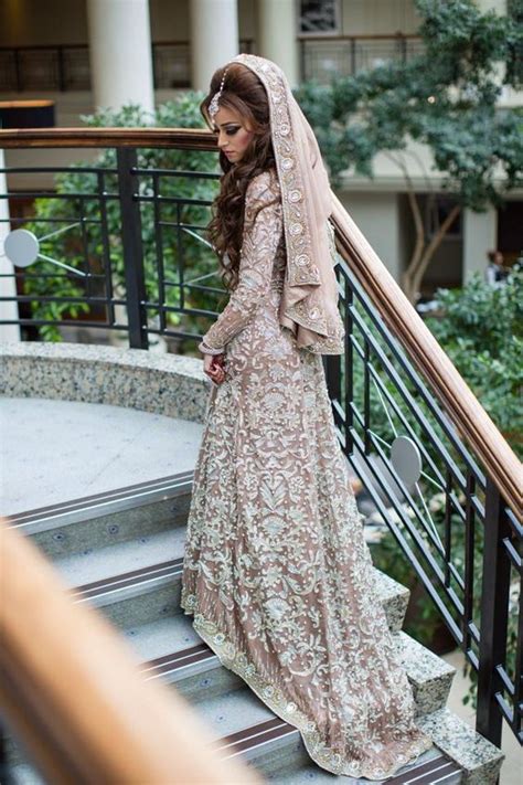 Bridal dress design app contains latest and beautiful bridal dresses.this wedding dress application contains a large collection of new wedding dresses. Latest Wedding Maxis Long Tail Dresses Designs Collection ...