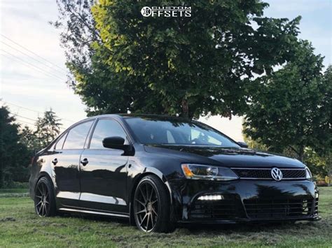 2015 Volkswagen Jetta With 18x85 35 Aodhan Ah09 And 22540r18 Sentury