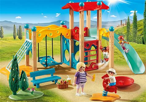 Un parc idéal pour des heures de jeu et de belles histoires. Parc de jeu avec toboggan - 9423 - PLAYMOBIL® France