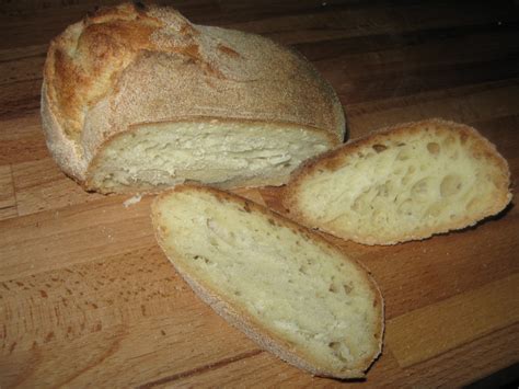 Maybe you would like to learn more about one of these? Non tutto fa brodo: Pane di Altamura a modo mio