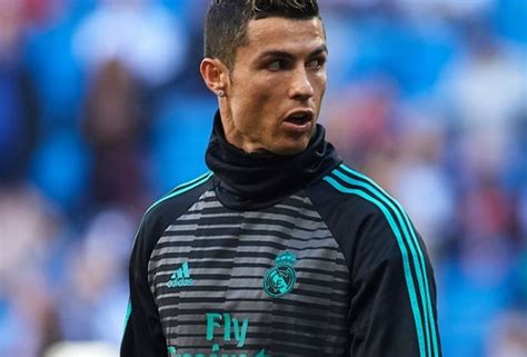 Trend der cr7 cristiano ronaldo frisuren manner mode. Cristiano Ronaldo Names His Five Favourites For The 2018 ...