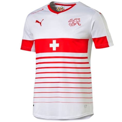 Footwear, apparel, exclusives and more from brands like nike, jordan, adidas, vans, and champion. Maillot de foot Suisse exterieur 2016/17 - Puma ...