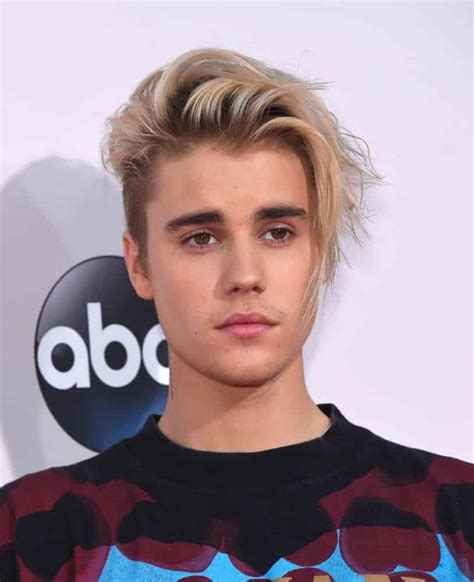 Oh dear god, this flicky hairdo is too cute to handle. Justin Bieber's Hairstyles Over the Years