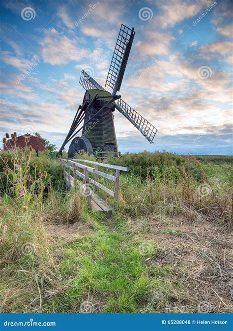 Herringfleet Windmill In Suffolk Stock Photo Image Of Country Broads