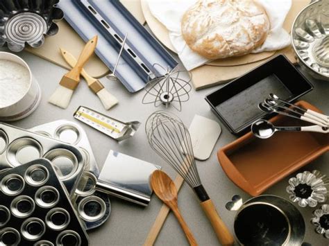 Giving a comprehensive list of them and their uses would be a mammoth task. 7 Top Pastry Chef Tools and Equipment | Easy Baking Tips ...