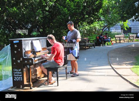 Streetpianos Street Piano Play Me Im Yours City Of London Festival
