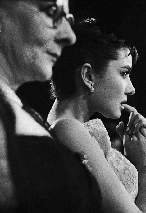 Audrey Hepburn With Her Mother Ella Van Heemstra At The Academy Awards New York 1954 R