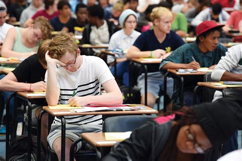That compared to it's fellow iit's,kgp might have locational disadvantages but it isn't so.being so cutoff and isolated from hustle bustle of metropolitan life style has helped develop in. Tips for successful studying | UCT News