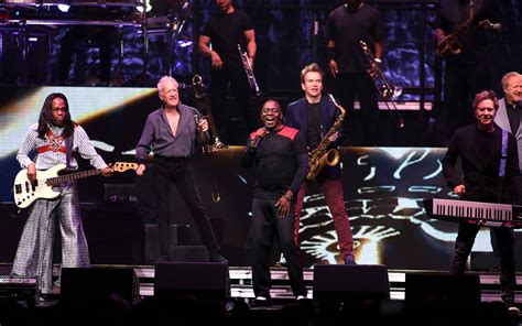 Gallery Chicago And Earth Wind And Fire 2016 Rogers Place