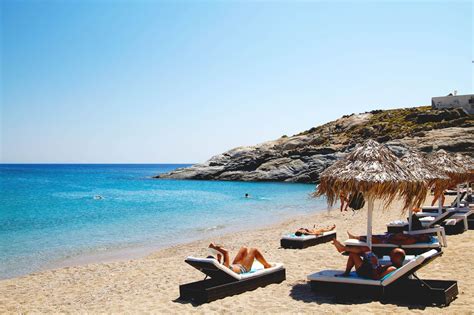 Mykonos ist eine romantische stadt, die für ihre wir haben 265 hotels im umkreis von nur zwei kilometern von strand von platis gialos zur verfügung. Best 20+ Beaches in Mykonos, Greece | Greeka