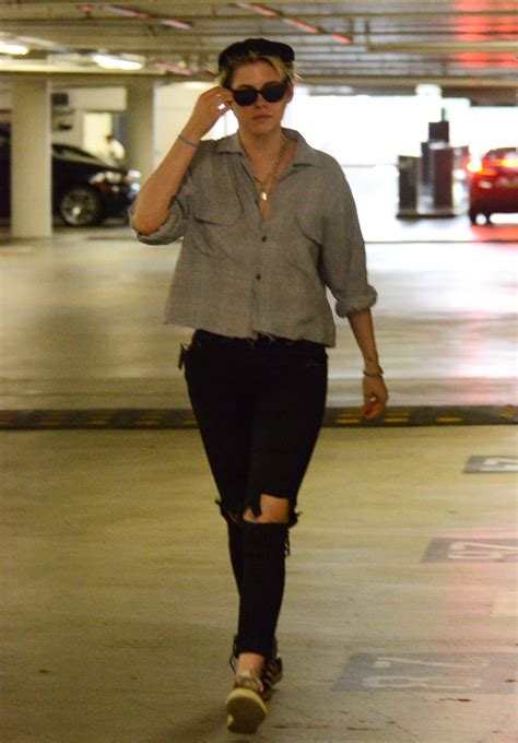 Kristen Stewart Casual Style Out In Hollywood 02012019 • Celebmafia