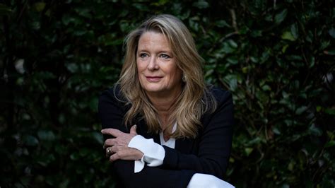 Kristin Hannah Reinvented Herself She Thinks America Can Do The Same