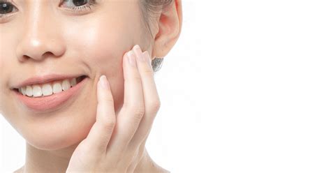 Khusus untuk kulit kering, berikut ini 7 rekomendasinya! Pencuci muka untuk kulit kering - Noir Skincare | www ...