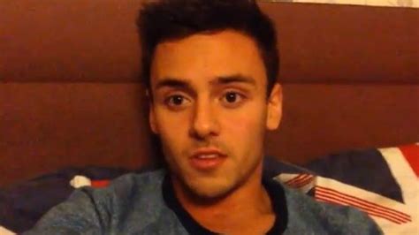 Tom Daley Reveals He Is In A Gay Relationship Video Huffpost Uk Sport