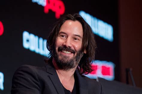 Keanu Reeves Is Going Viral For Being A Gentleman
