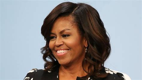 Michelle Obama Rocks Her Natural Hair
