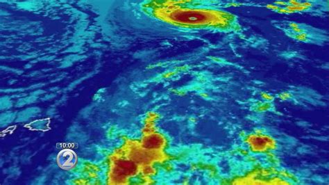 Hawaii Keeps A Watchful Eye On Hurricane Iselle Reaches Category 4
