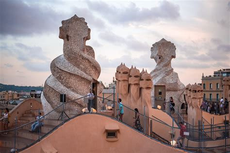 La pedrera (casa milà) és obra de l'arquitecte antoni. Barcelona: Live Jazz on the Rooftop of Gaudi's La Pedrera ...