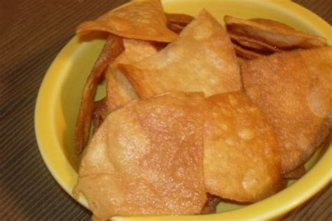 Make a mixture of the sugar and cinnamon. Fried Tortilla Chips Recipe - Food.com