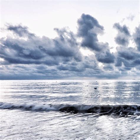 Tägliche Spaziergänge Mit Emma Am Meer Baltic Sea Emma Clouds