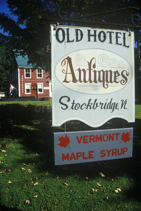 Sign Outside Old Hotel And Inn In Stockbridge Vt Editorial Stock Image