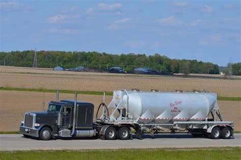 Trucking River Grove, Truck Driving Jobs, Coon Rapids, Cudahy, Rolling