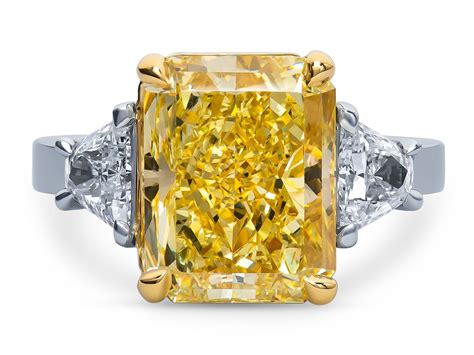 Sell Colored Diamonds for Top Dollar - Diamond Buyers