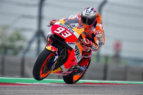 The honda rc213v is a japanese motorcycle developed for road racing by honda racing corporation to compete in the motogp series from the 2012 season and onwards. 4 Motor yang Antarkan Pembalap Honda Juara Dunia MotoGP ...