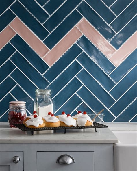 10 Kitchen Wall Tile Styles Ideas To Brighten Up Your Kitchen
