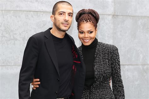 Jackson had earlier been spotted in london shopping for baby essentials. Janet Jackson's Wiki: Baby, Net Worth, Husband, Daughter ...