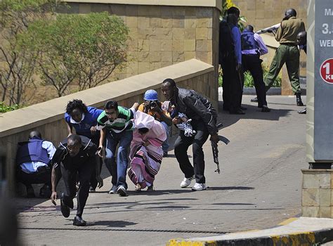 Est100 一些攝影some Photos Gunmen Attacked The Mall In Kenyas Capital