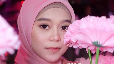 Smpn 1 cibinong sma ki hajar dewantoro universitas mercu buana Bukan Operasi Plastik, Wajah Lesti Kejora Bikin Pangling ...