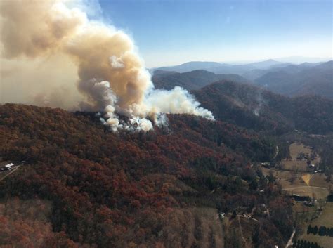 North Ga Fires Engulf 40000 Acres As Battle Evacuations Continue