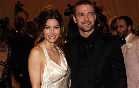 First Look See Justin Timberlake And Jessica Biels Wedding Photo