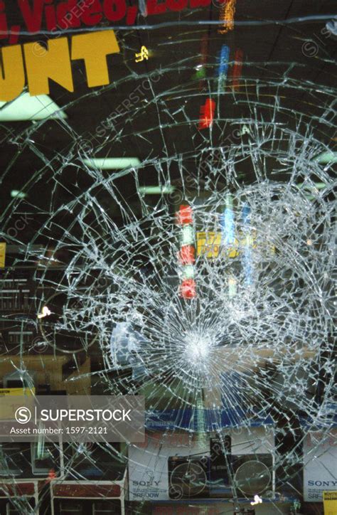 10114884 Broken Glass Shattered Window Pane Shopwindow Glass