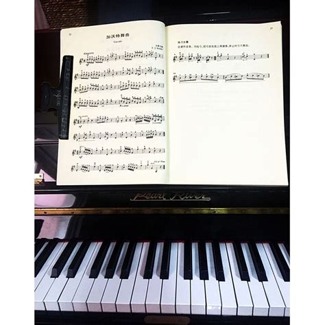 Versatile Book Page Clip For Music Sheets Practical And Compact Design
