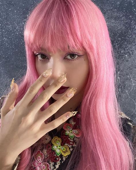 Vogue Japan On Twitter Pink Hair Blackpink Lisa Lalisa Manoban