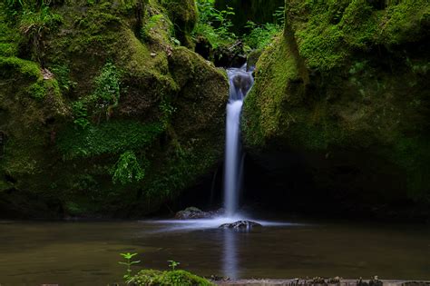 Der Kleine Wasserfall Foto And Bild Landschaft Wasserfälle Bach Fluss And See Bilder Auf